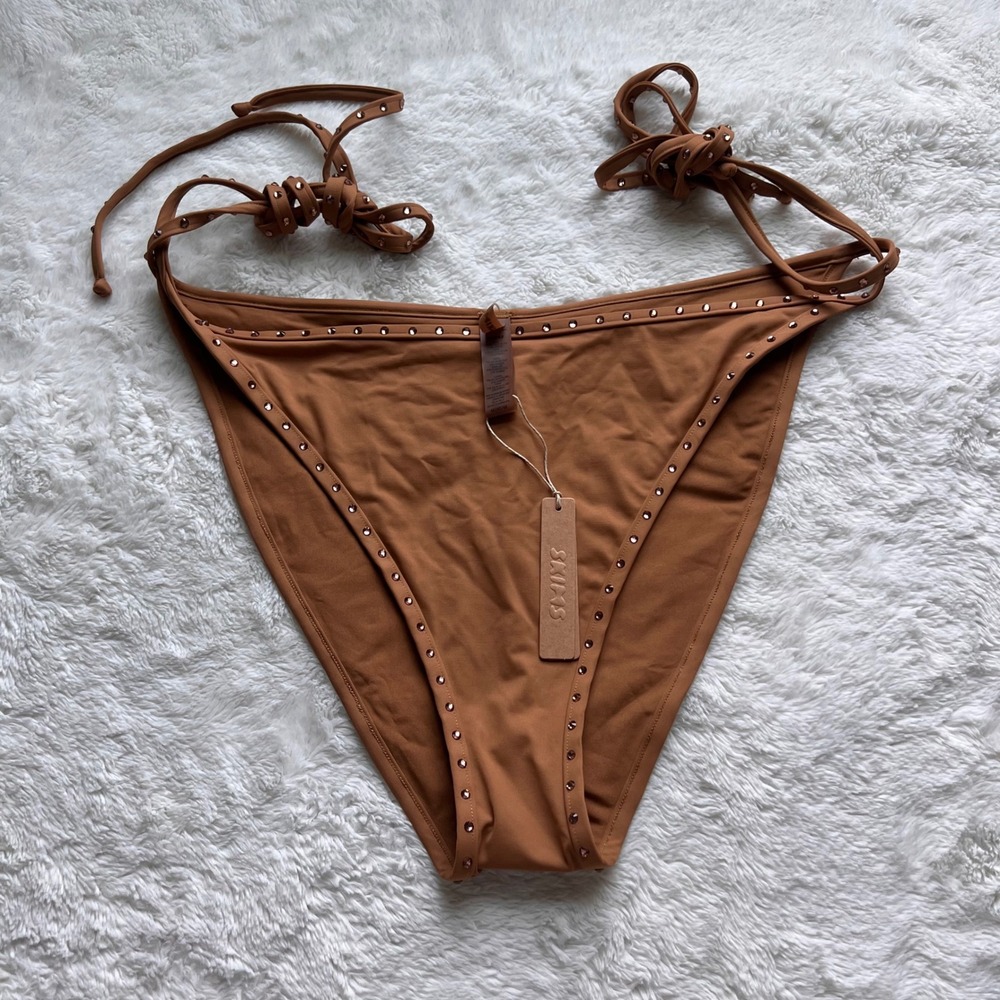 SKIMS Rhinestone Swim Tie Bikini Bottom Almond Brown BB-BRF-3184 4X NEW Poolside
